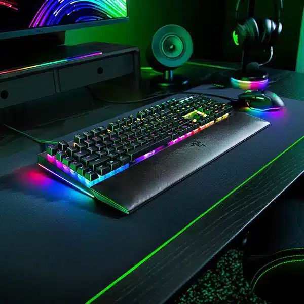 Razer BlackWidow V4  Mechanical Gaming Keyboard With Yellow Switches-img(6)
